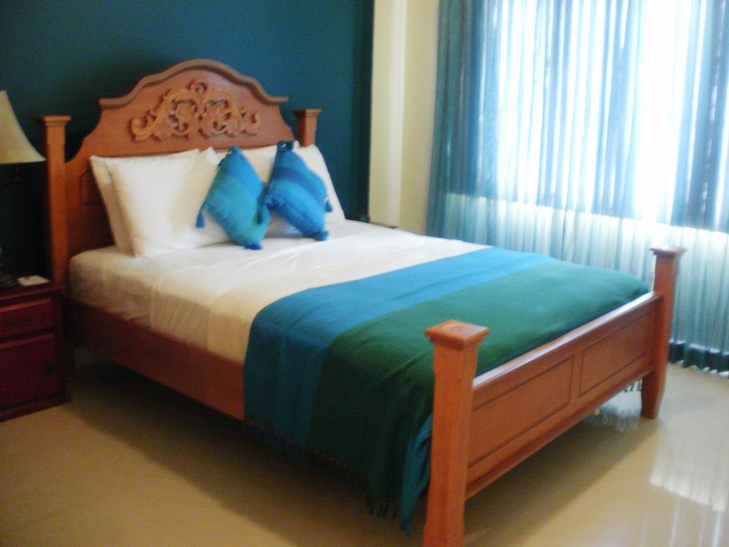 Inn Flight Suites Piarco Exterior photo