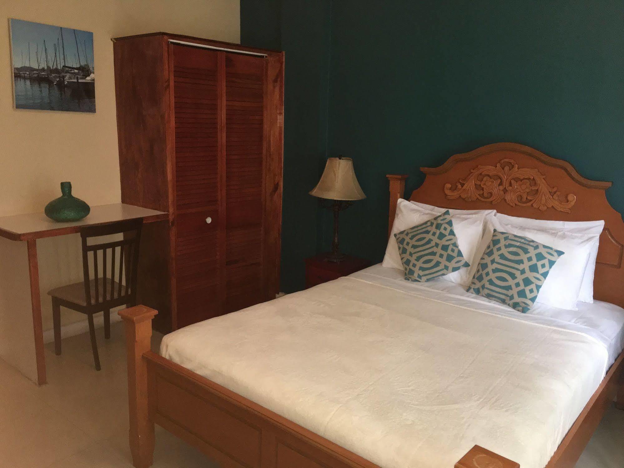 Inn Flight Suites Piarco Exterior photo